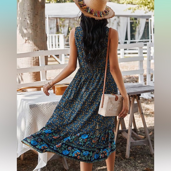 Floral Sleeveless Midi Dress - Black and Orange - Picture 2 of 10